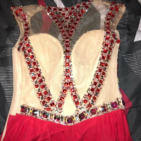 Rachel Allan - Picture 2 of 3